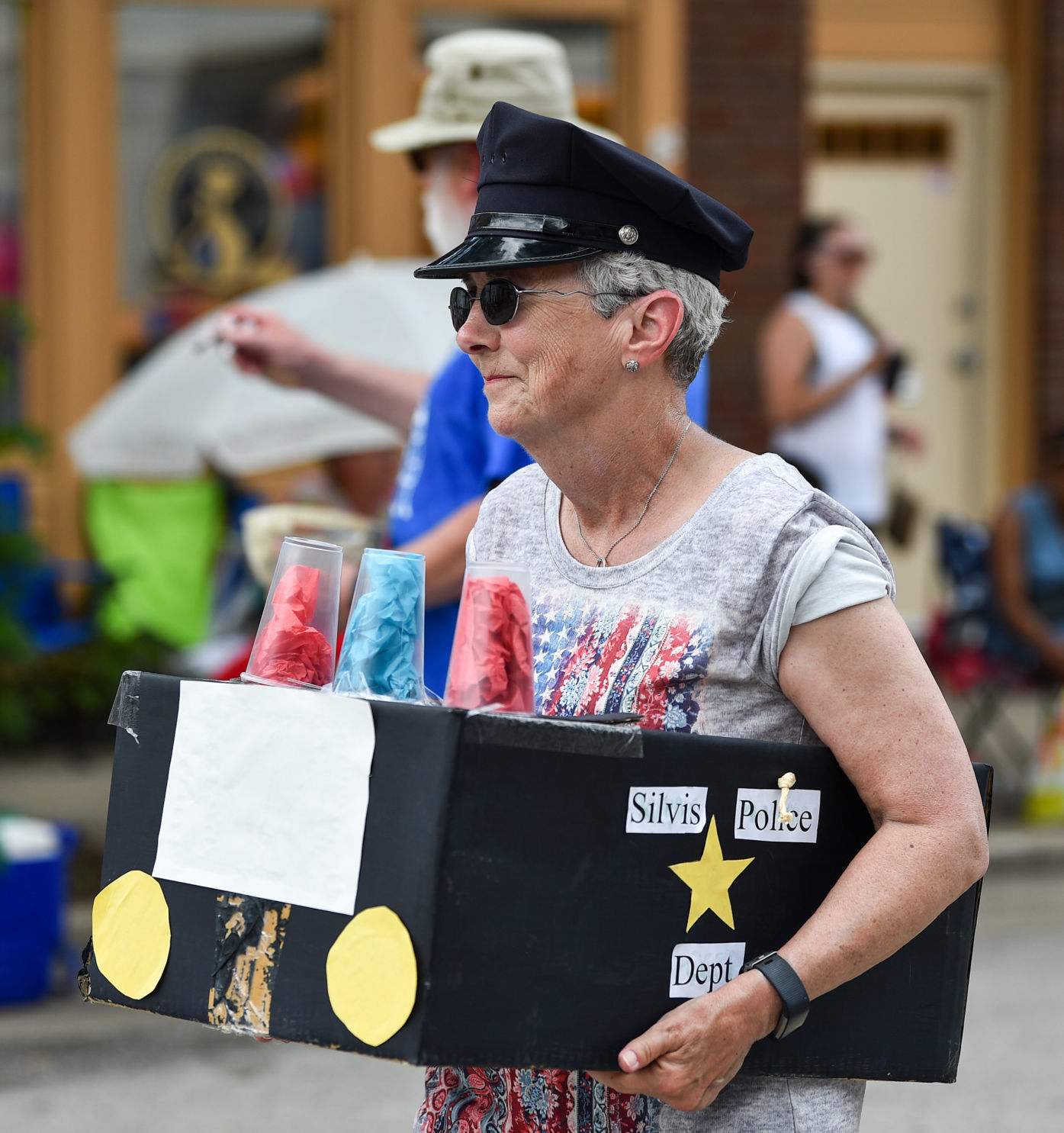070519-mda-nws-em4thparade-048a.jpg